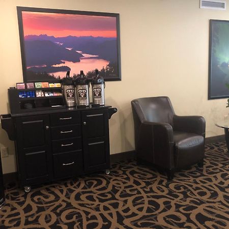 Aspen Suites Hotel סיטקה מראה חיצוני תמונה