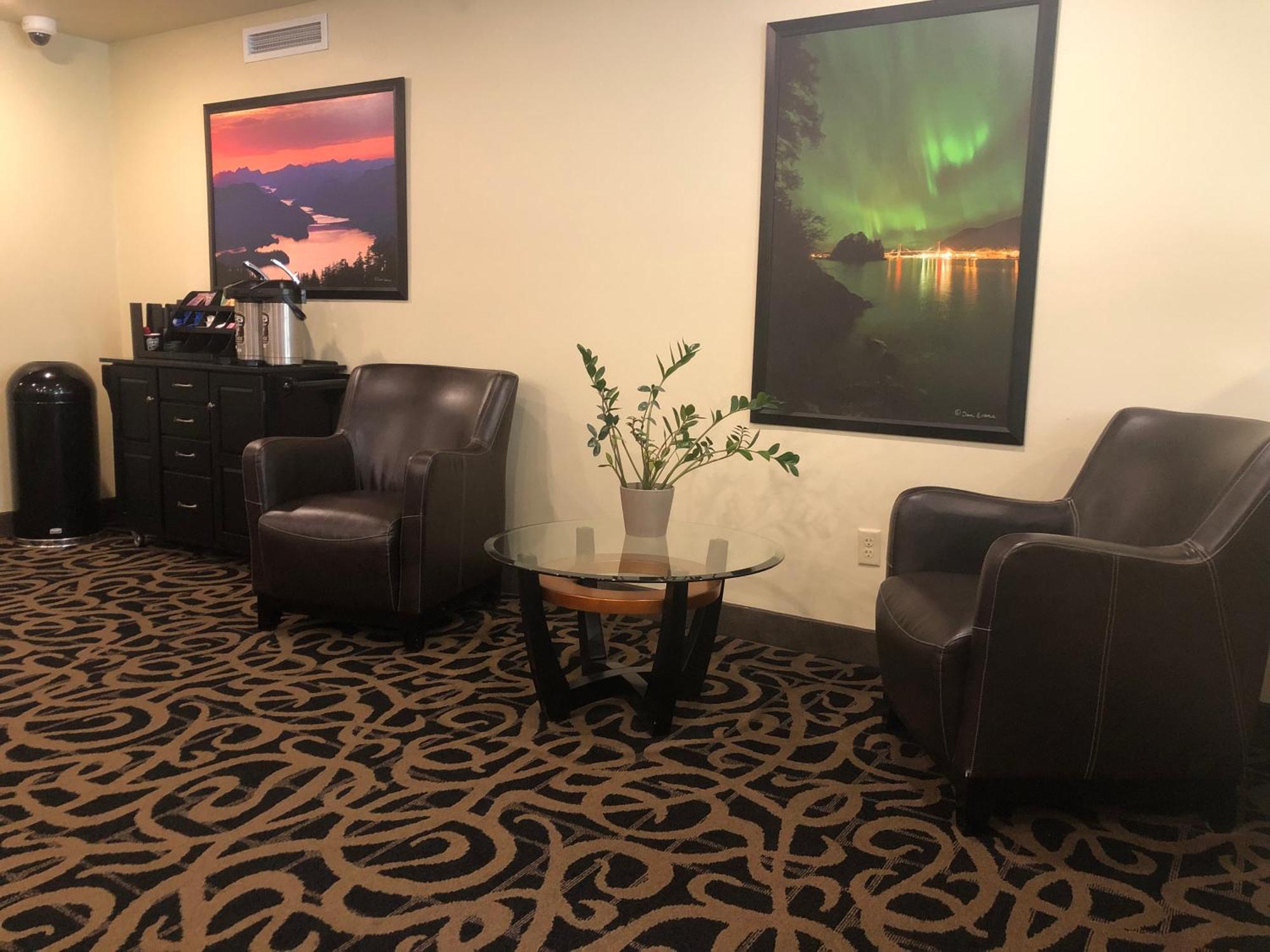 Aspen Suites Hotel סיטקה מראה חיצוני תמונה