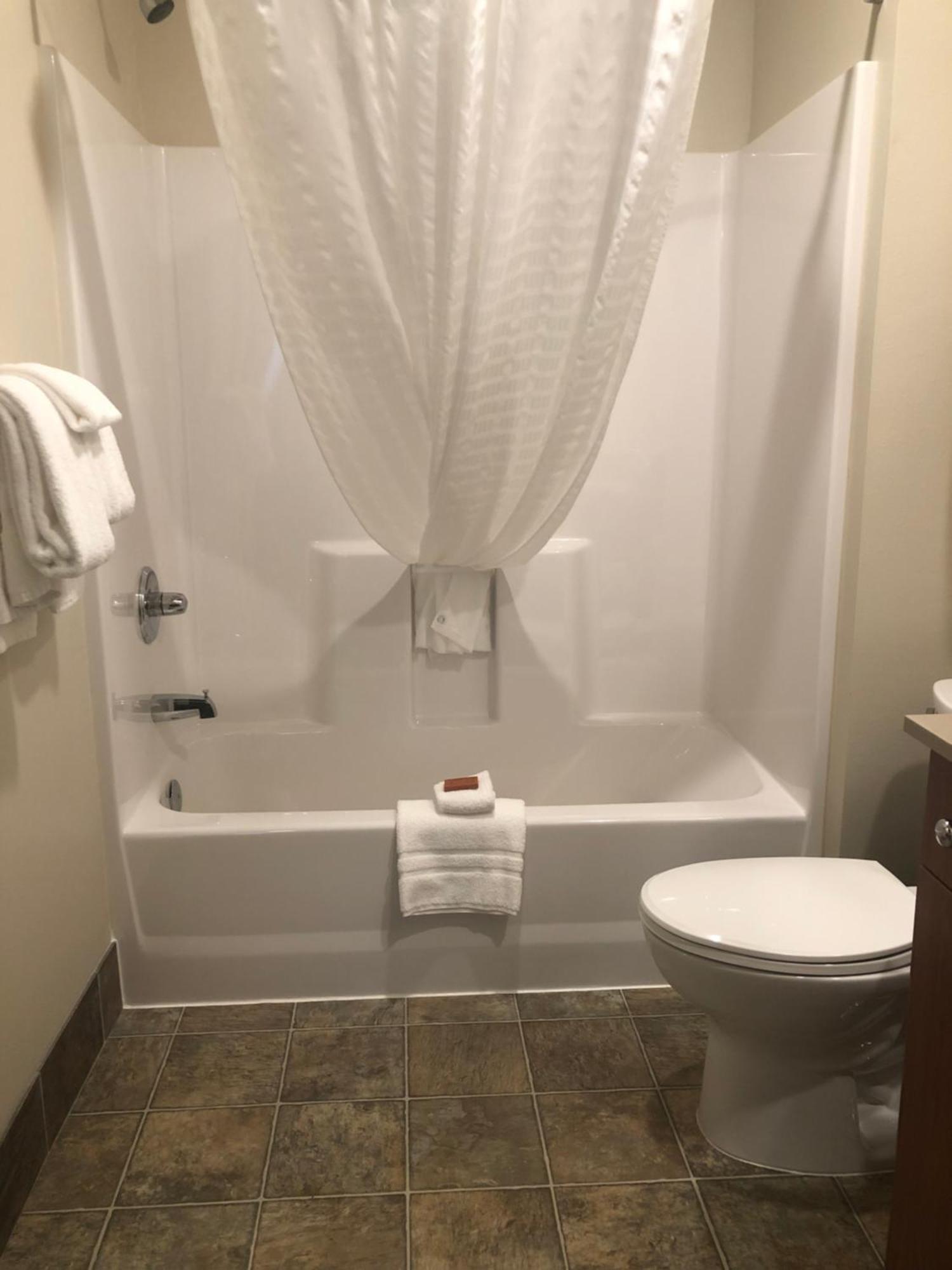 Aspen Suites Hotel סיטקה מראה חיצוני תמונה